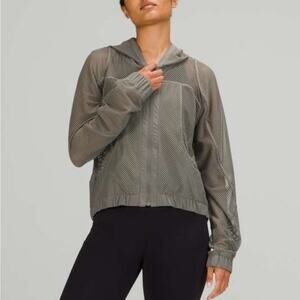 NEW! Lululemon Relaxed Fit Mesh Jacket size 10